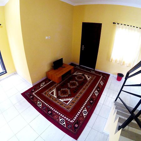 Budget Mansion Homestay Jogja Jogjacarta Exterior foto