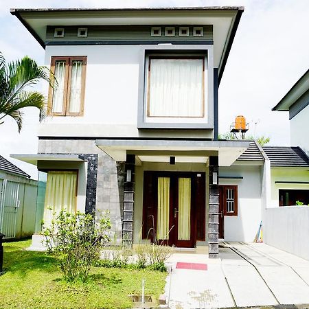 Budget Mansion Homestay Jogja Jogjacarta Exterior foto